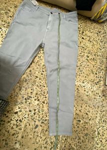 BRAND NEW GREY STRAIGHT JEANS FOR MEN