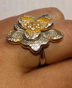 silver  925 Flower Ring with Crystals