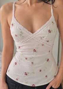 Vintage 2000s Embroidered Rosebud Cami