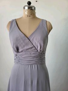 Elegant Grey V-Neck Maxi Dress