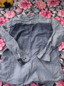 Men's Striped Button-Up Shirt