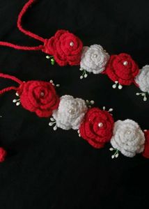 RED AND WHITE CROCHET HAND N HAIR GAJRA