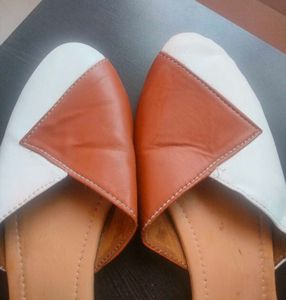 Stylish White &amp; Brown Slip-On Flats