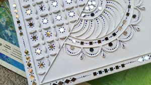 royal color lippan/ mirror art work