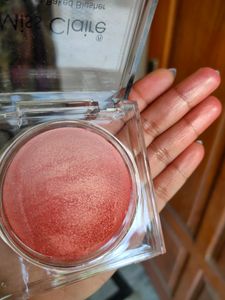 Miss Claire Gradient Baked Highlighter