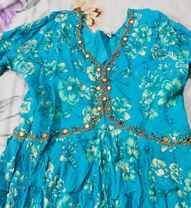 Elegant Floral Print Aaliya cut suit.