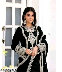 Elegant Green Embroidered Kurta Set