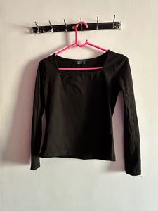 MWB Xs Size Black Square Neck Top