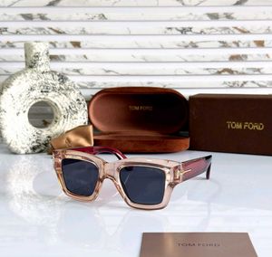 Tom Ford Green Acetate Sunglasses FOR UNISEX