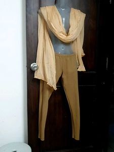 brand new 🆕 👌 Elegant Beige Salwar Kameez Set