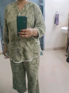 Green Leaf Print Kurta Set