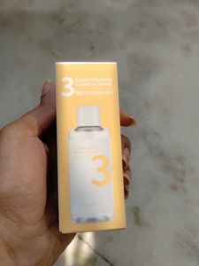Super Glowing Essence Toner