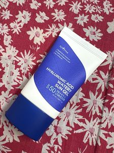 ISNTREE Hyaluronic Acid Watery Sun Gel SPF 50