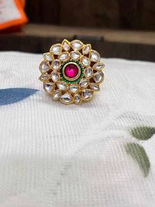 Stunning Kundan rakhdi