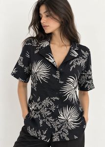 Stylish Black & White Tropical Print Top