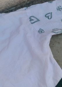 Girls' White &amp; Green Kurta Set