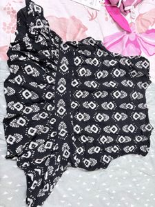 Black &amp; White Printed Peplum Short Kurta