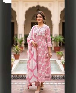 new Pink Floral Print Kurta set with dupatta