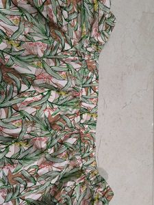 H &amp; M Floral Off-Shoulder Dress Brand New