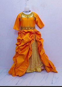 Stunning Orange 🧡 gown