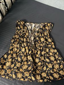 Black &amp; Gold Floral Blouse