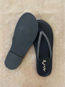 BRAND NEW Sparkling Flip-Flops for Women