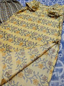Stylish Soft Cotton Women's Kurti Set