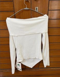 Chic Off-Shoulder Ribbed Top with Bow