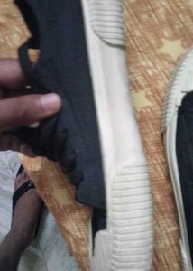 good shoes only 3 time wearing