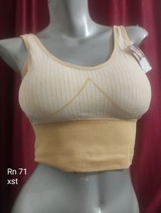 071 -- Removable Pad Sports Bra