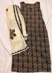 kurti with dupatta