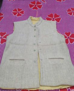 Ethnic Sleeveless Koti For Men's