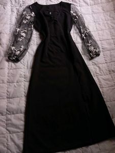 Elegant Black Dress with Lace Sleeves