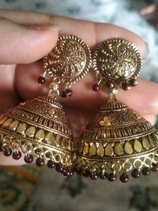 Like New Ivory Tag Earrings Stylish Pie Goes Wit