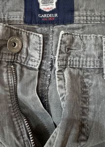 Men's Grey Relaxed Fit Jeans