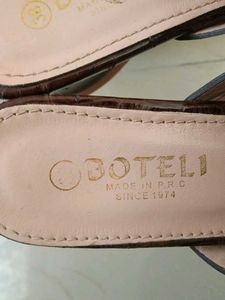 Chic Brown Croc Bow Mule Heels