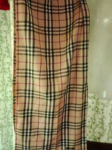 Aunthetic Burberry Scarf - Classic Style