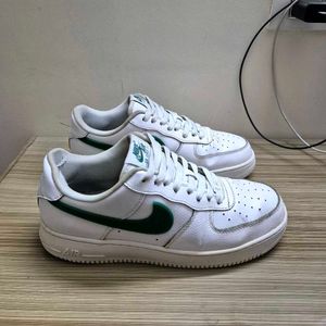 Nike Air Force 1 Sneakers