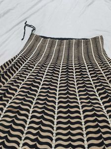 Elegant Black &amp; Beige Embroidered Skirt
