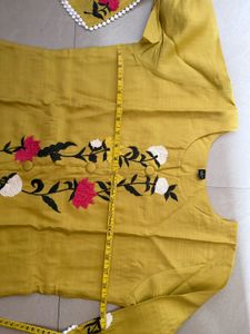 Embroidered Yellow Kurta