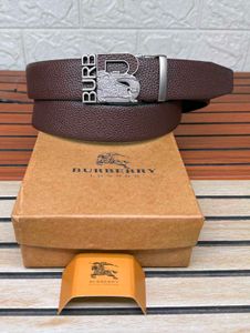BURBERRY Black Leather Belt