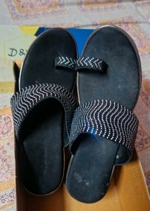 Stylish Black Embellished Toe Ring Sandals