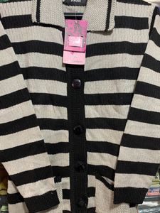 Ladies Sweater With Double Pocket