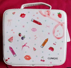 Clinique mini Makeup box ❤️💕