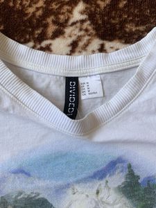 White Horse Graphic T-Shirt