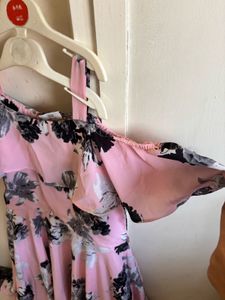 Chic Pink Floral Cold Shoulder Dress