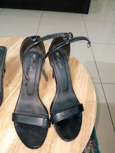 Elegant Black Stiletto Heels
