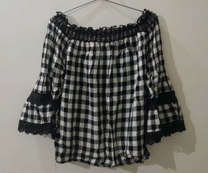 NEW🔥 Off-Shoulder Top