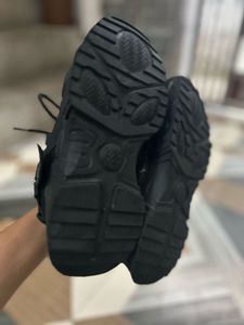 Woman’s Black Chunky Platform Sneakers