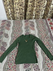 Green Ribbed V-Neck Long Sleeve Top
